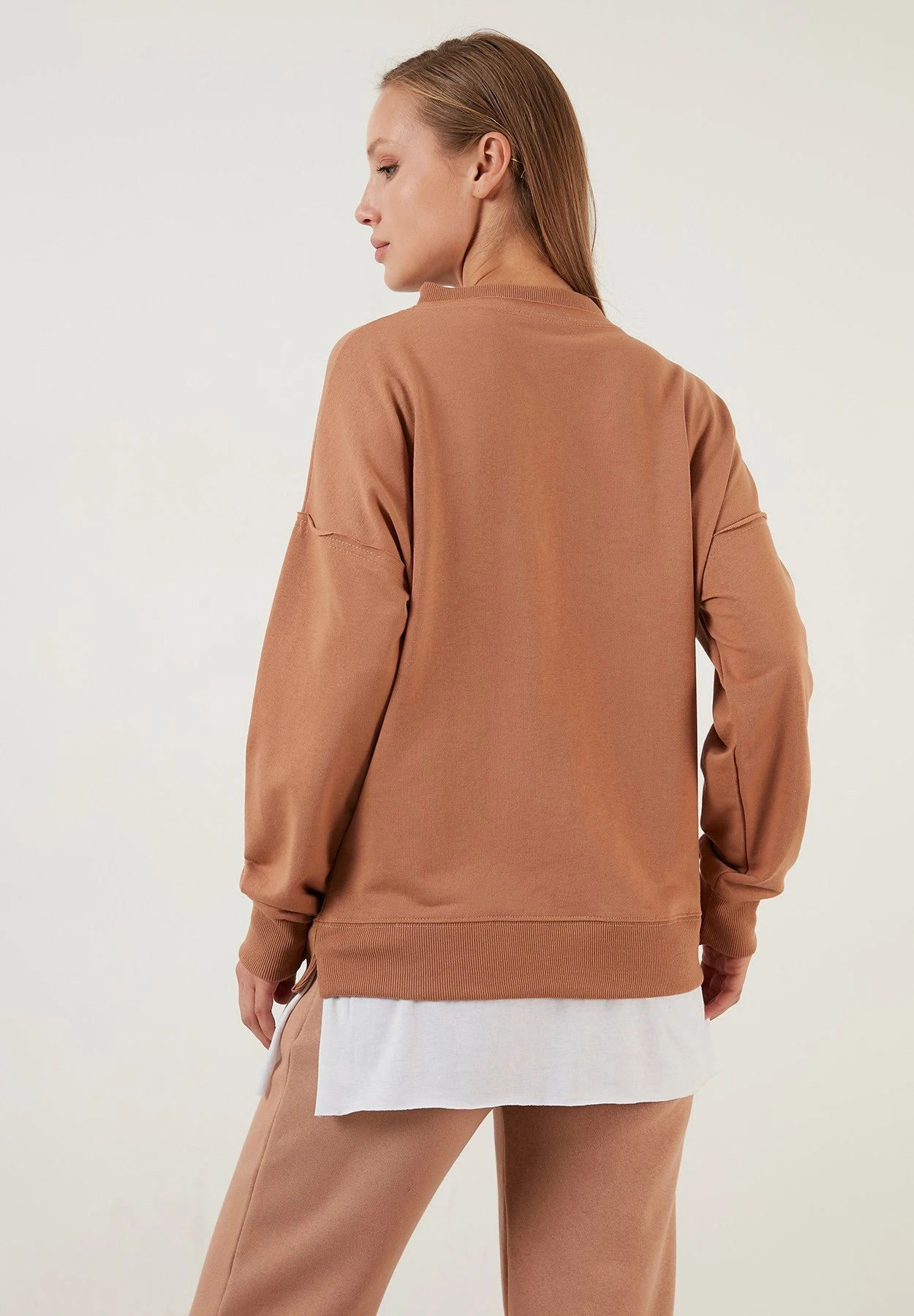 LELA Loose Fit - Sweater - Camel - Afbeelding 3
