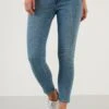 LELA Slim Fit - Jeans Skinny Fit - Light Blue