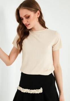 LELA Regular Fit - T-Shirt Print - Stone Colored