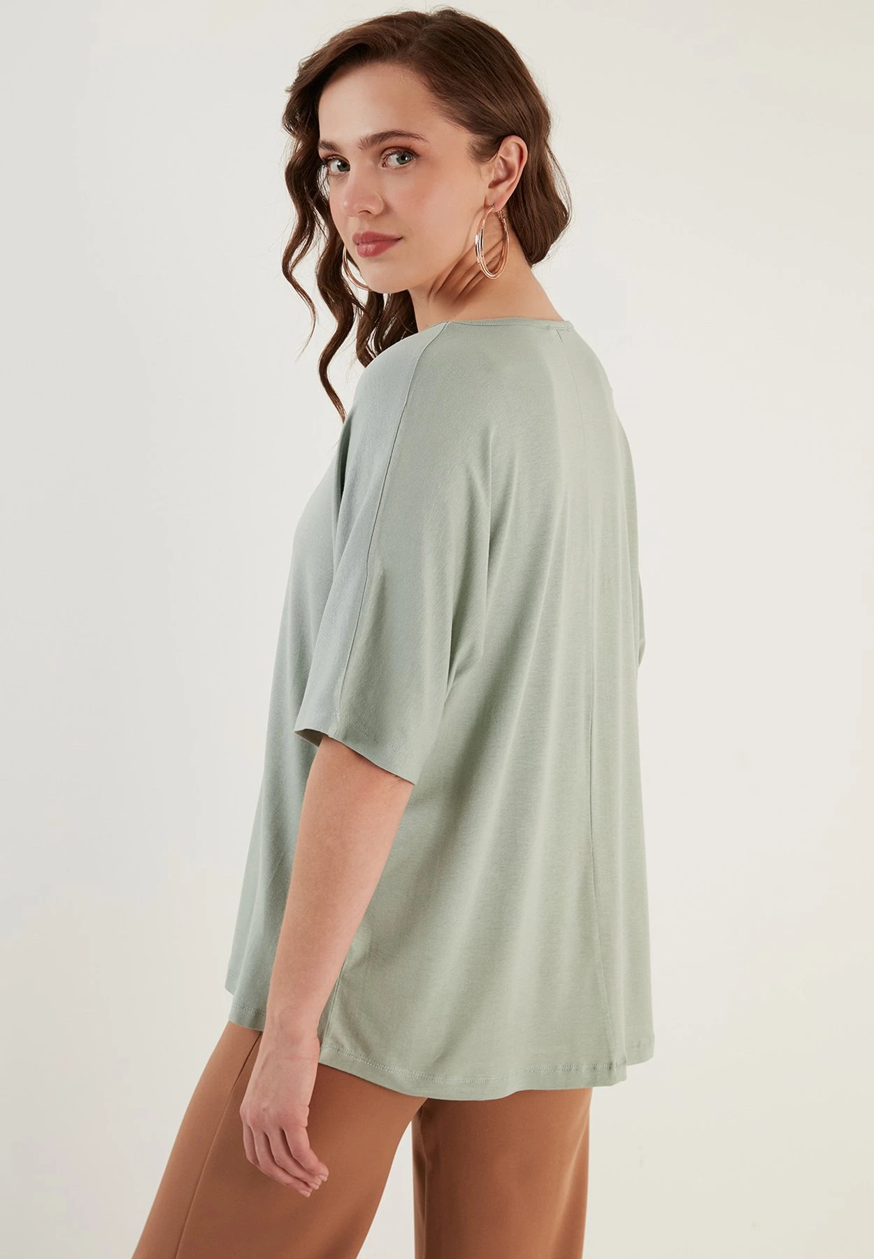 LELA Loose Fit - Blouse - Almond Green - Afbeelding 2