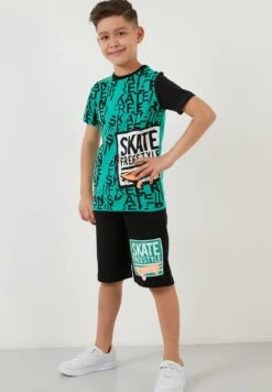 LELA Regular Fit T-Shirt And Shorts - Shorts - Benetton Color