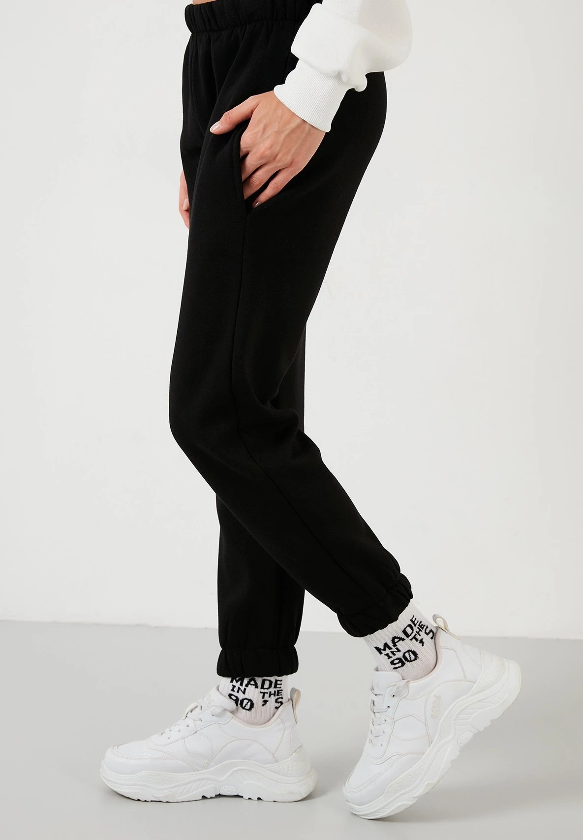 LELA Regular Fit - Trainingsbroek - Black - Afbeelding 4