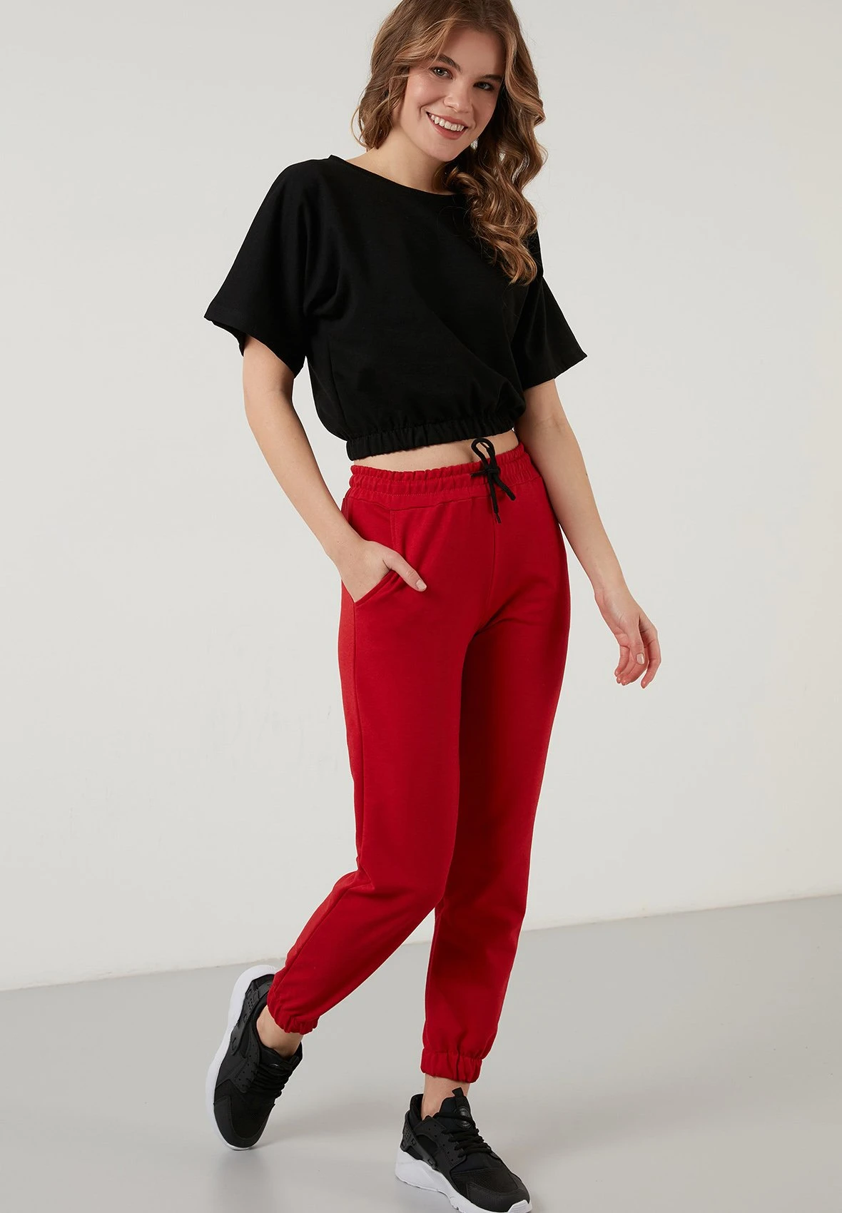 LELA Slim Fit - Trainingsbroek - Red - Afbeelding 2