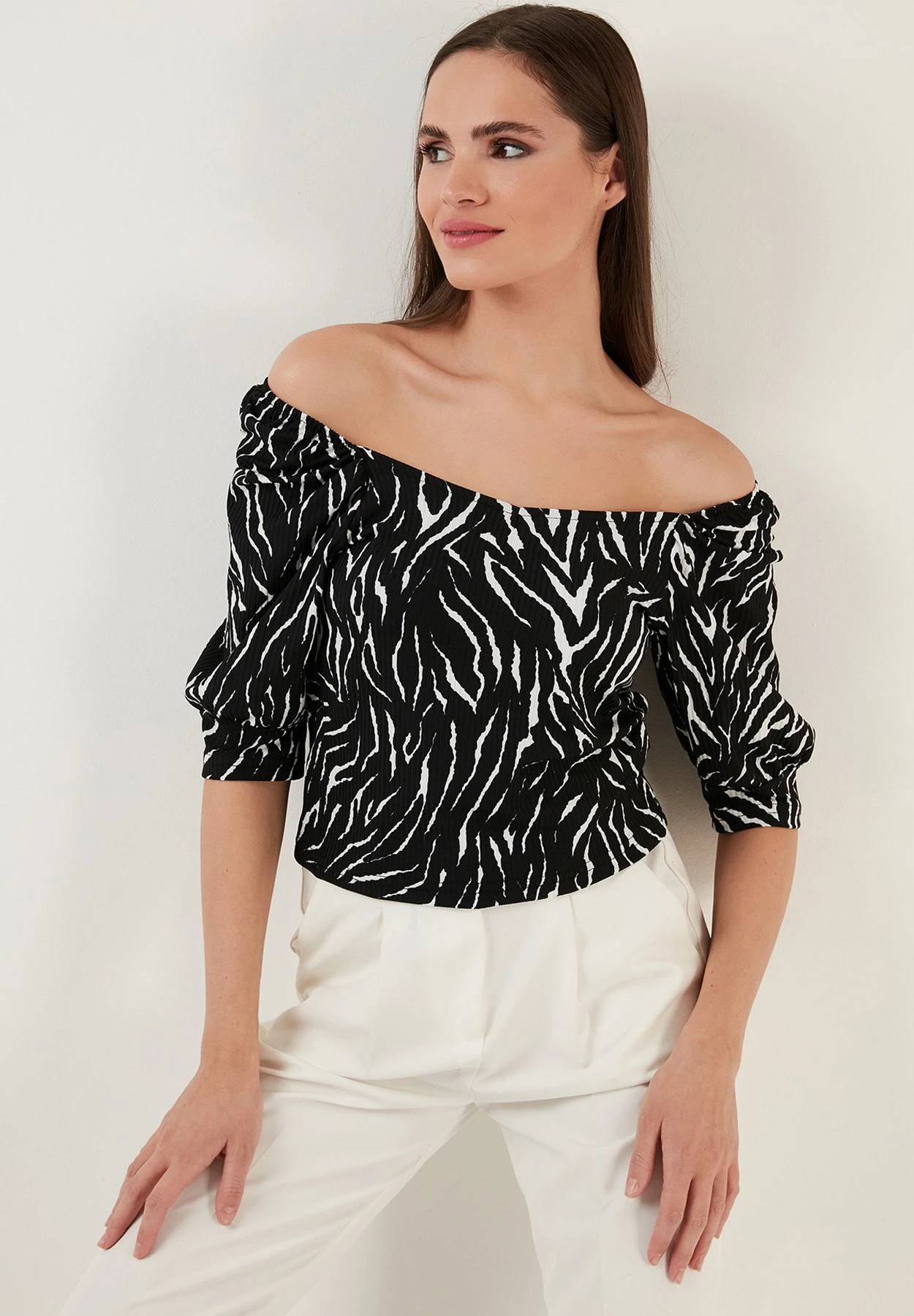 LELA Slim Fit - Blouse - Striped Black - Afbeelding 3