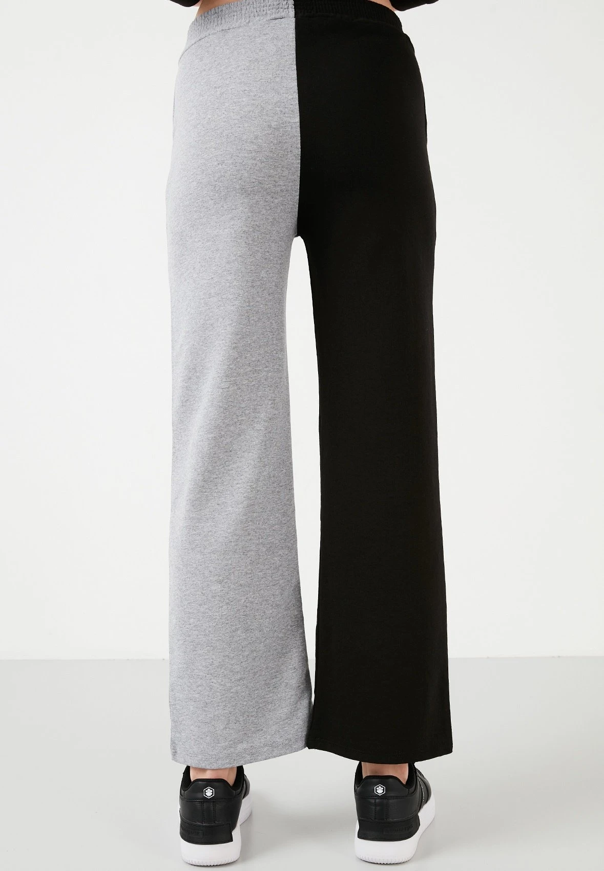 LELA Regular Fit - Trainingsbroek - Black-Grey - Afbeelding 3