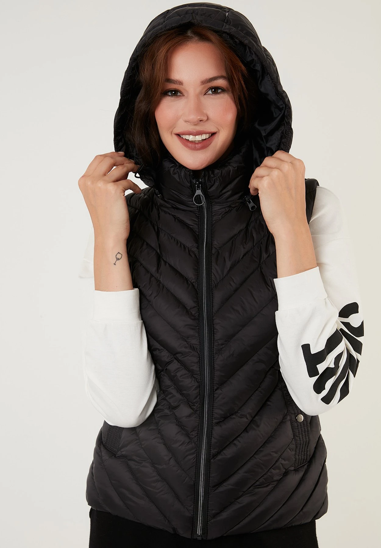 LELA Regular Fit - Bodywarmer - Black