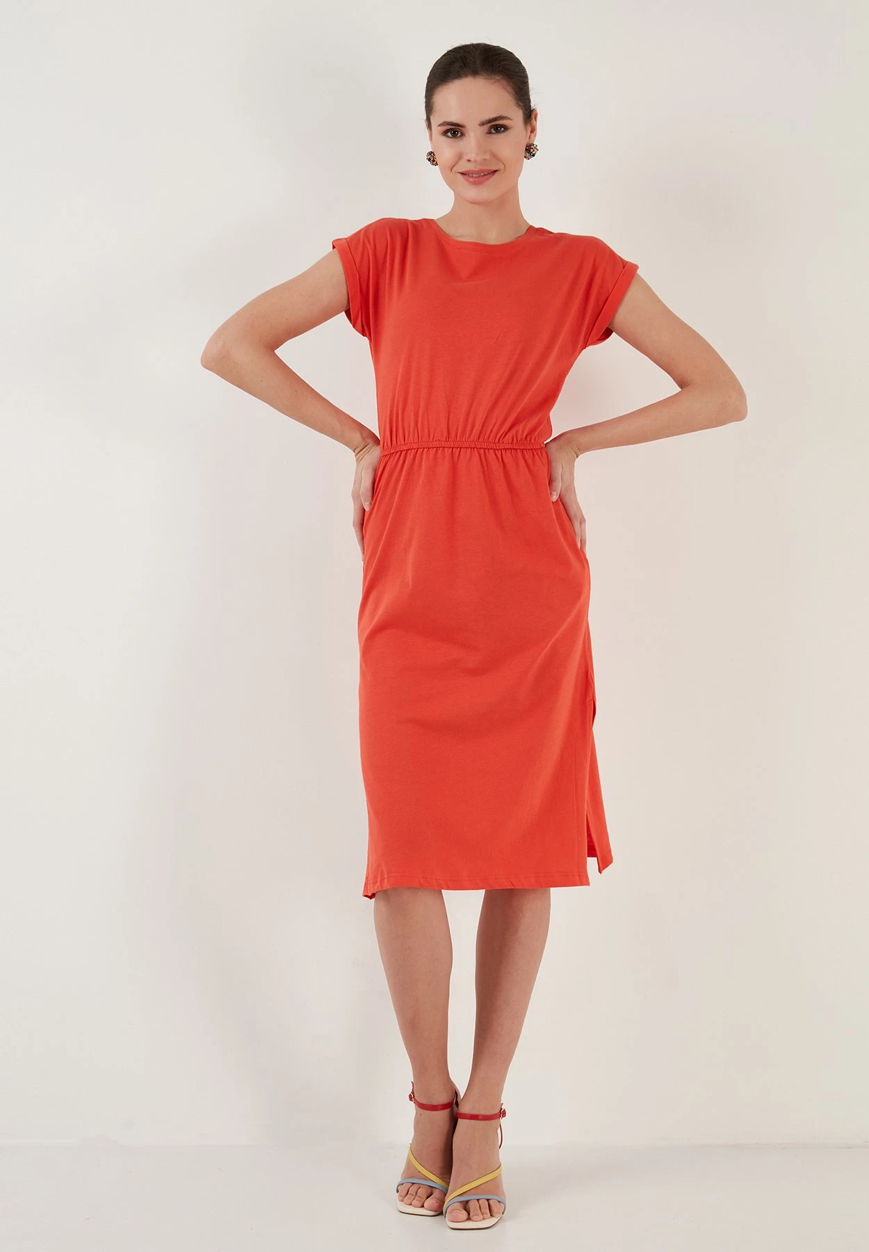 LELA Short Sleeve Midi - Jurk - Brick Red - Afbeelding 2