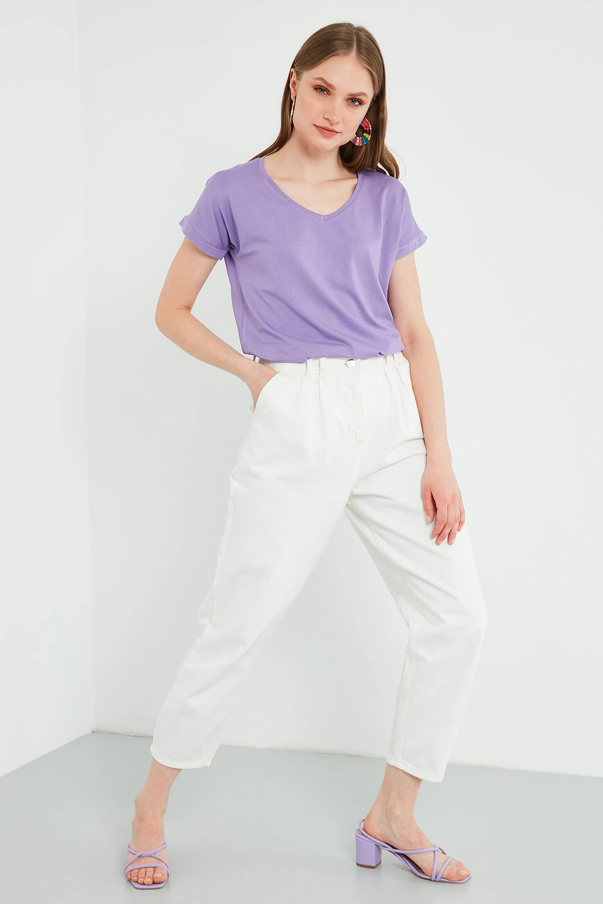 LELA V Neck- T-Shirt Basic - Lilac - Afbeelding 2