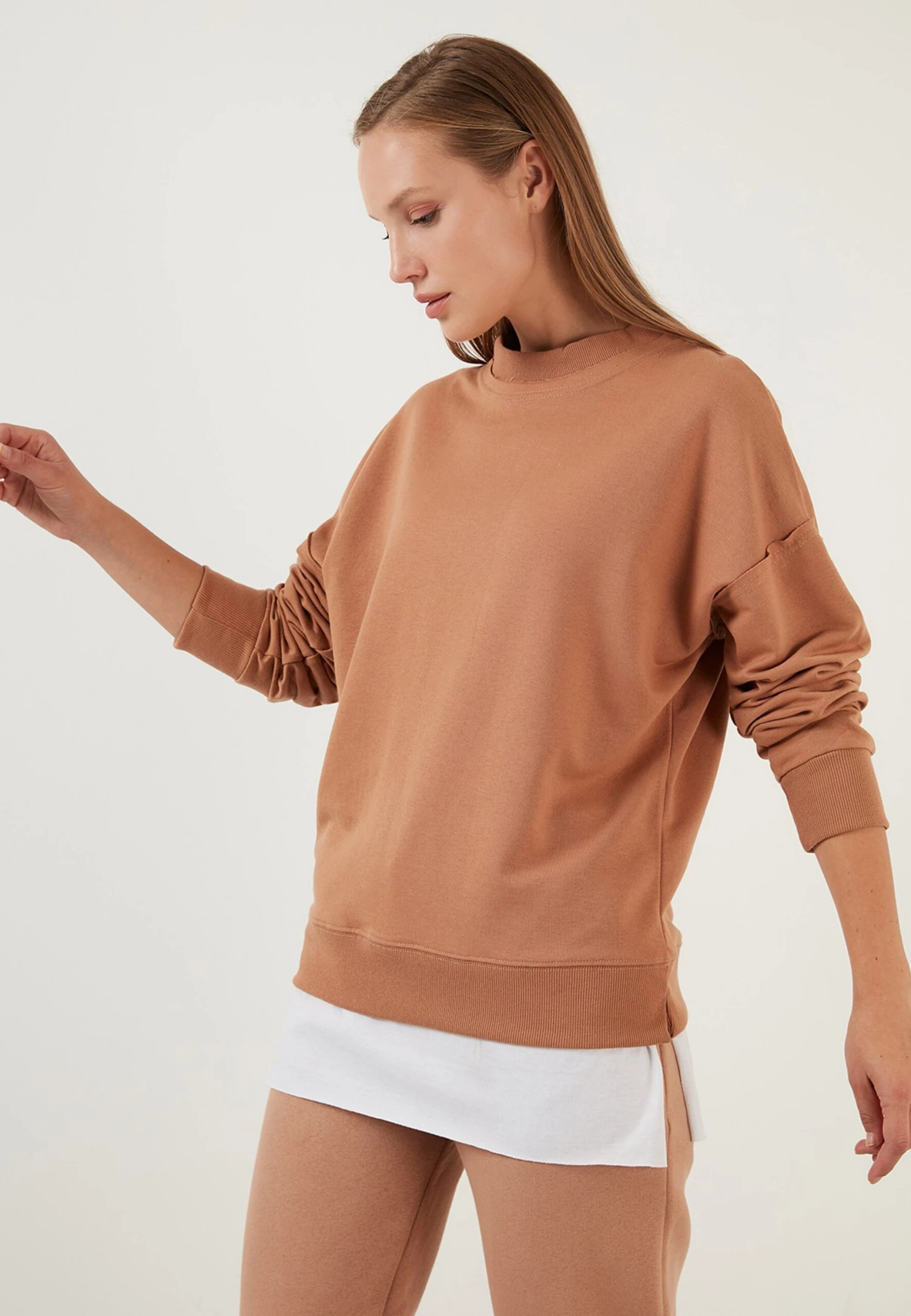 LELA Loose Fit - Sweater - Camel - Afbeelding 4