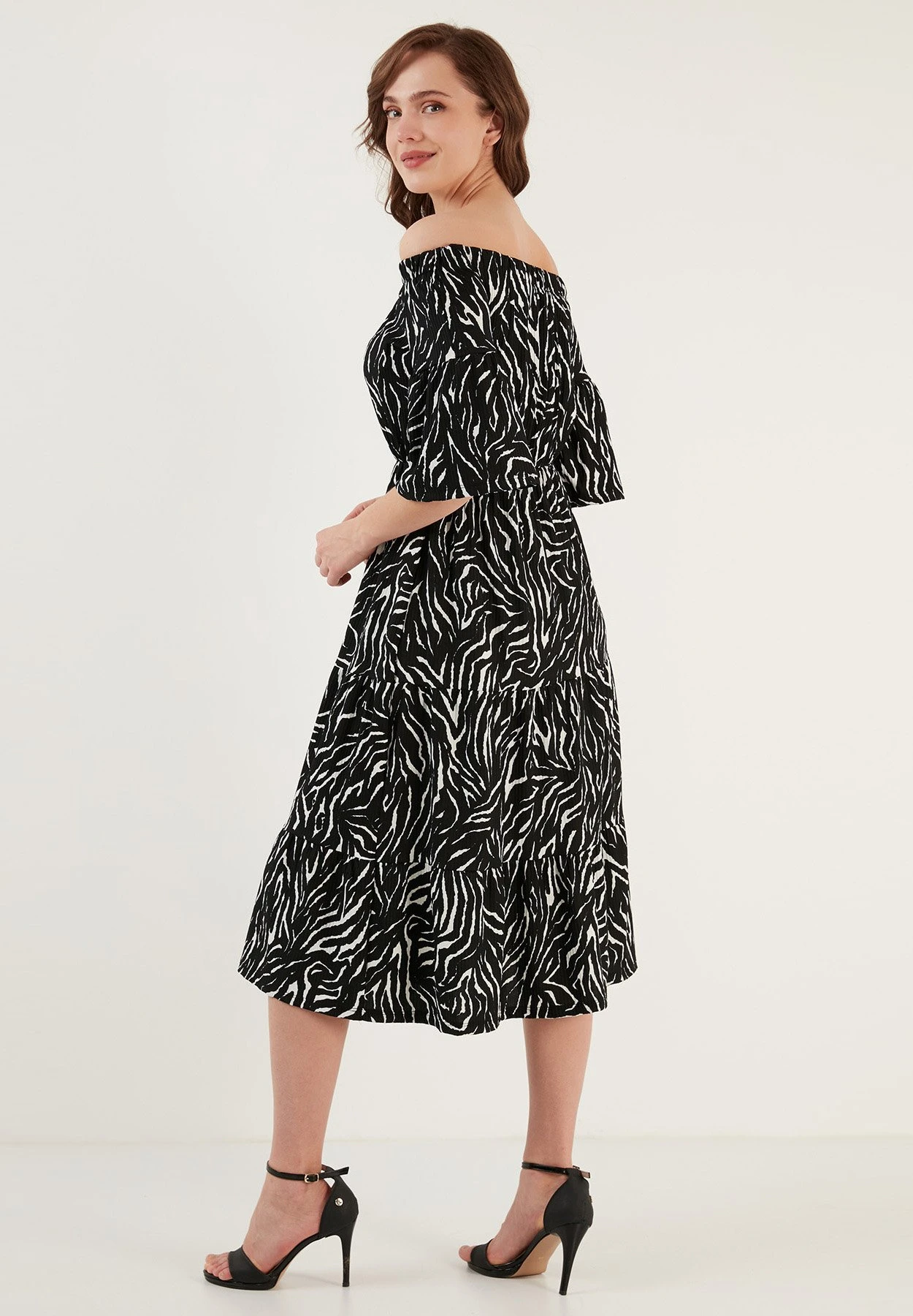 LELA Slim Fit - Jurk - Metallic Black - Afbeelding 3